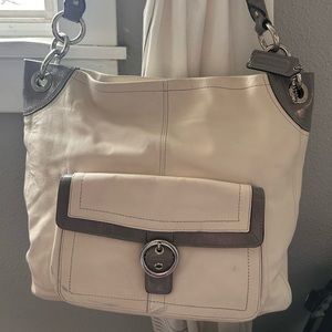 Authentic Coach Penelope Leather Hobo Tote